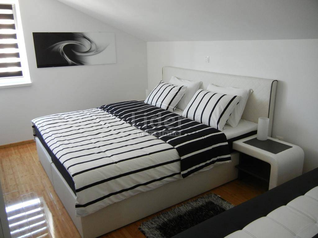 Stanovanje Novalja, 100m2