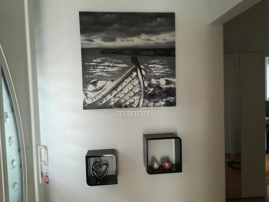 Stanovanje Novalja, 100m2