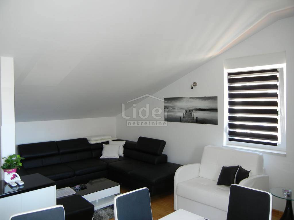 Stanovanje Novalja, 100m2