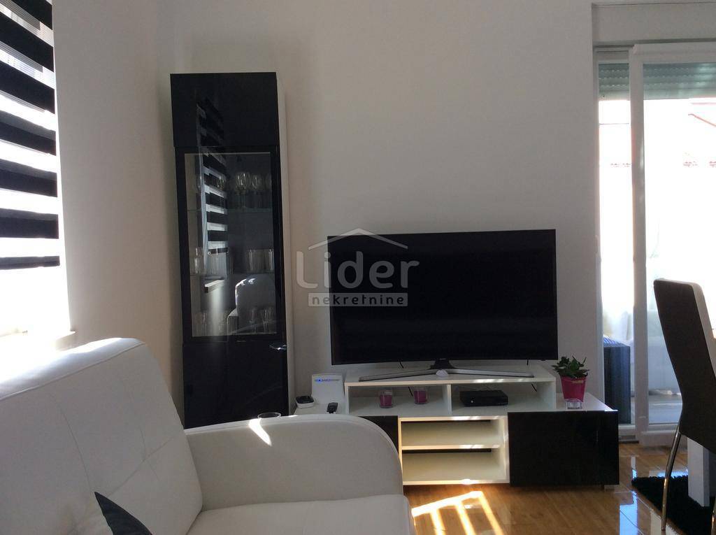 Stanovanje Novalja, 100m2