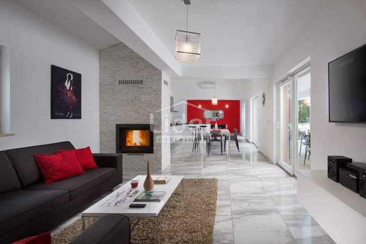 Hiša Šumber, 278m2