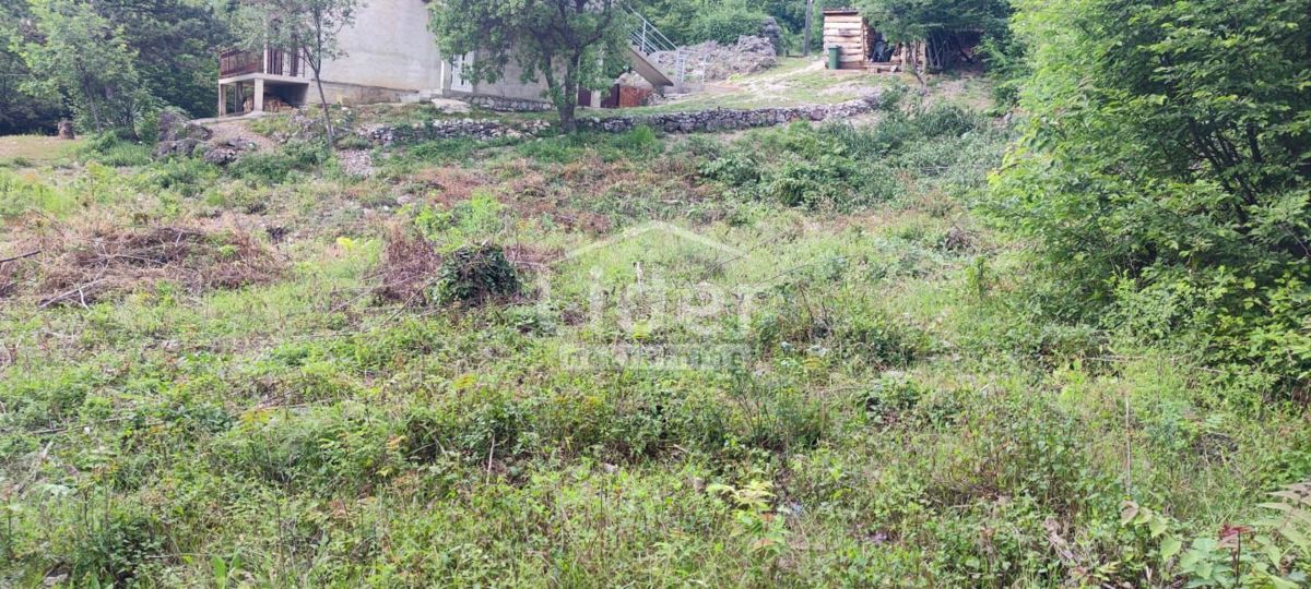 Zemljišče Grižane-Belgrad, 680m2