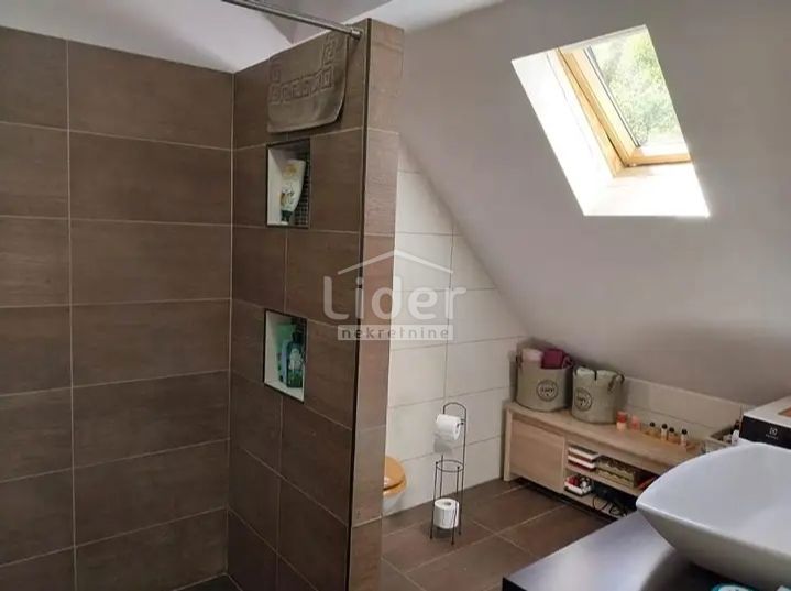 Hiša Fužine, 350m2