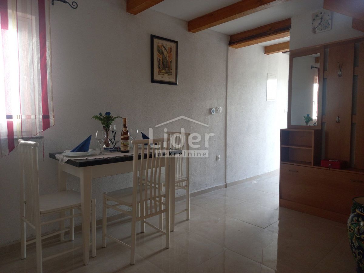 Hiša Jušići, 330m2