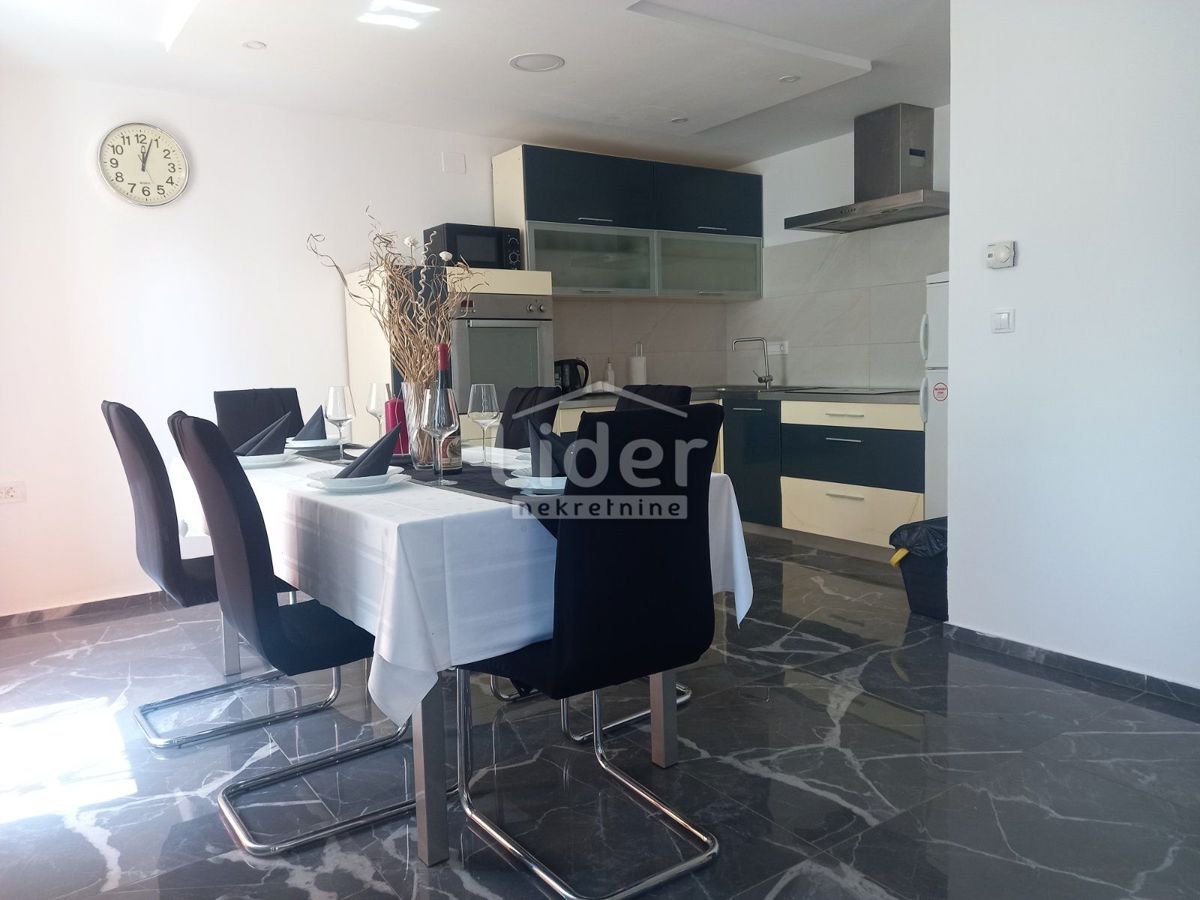 Hiša Jušići, 330m2