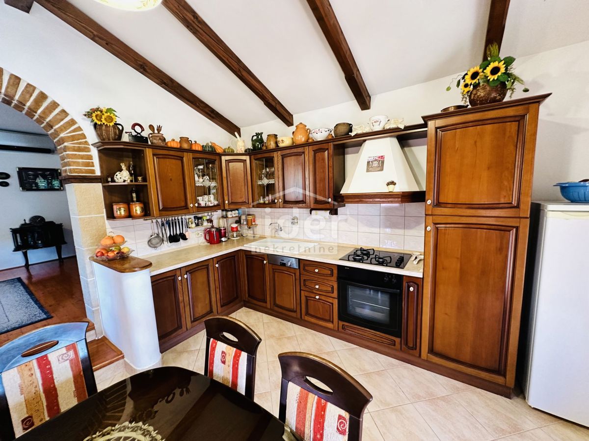 Hiša Kruševo, 230m2