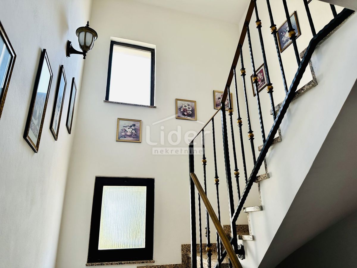 Hiša Kruševo, 230m2