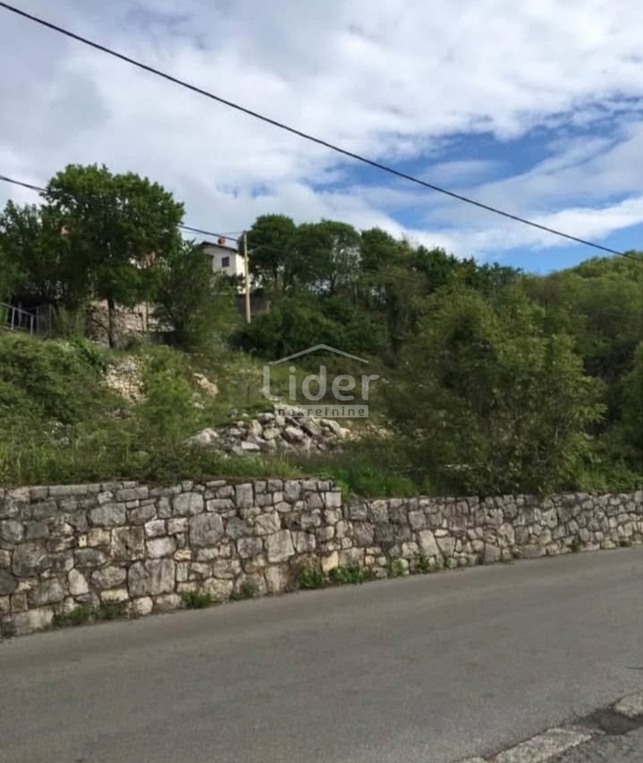 Zemljišče Brnčići, 821m2