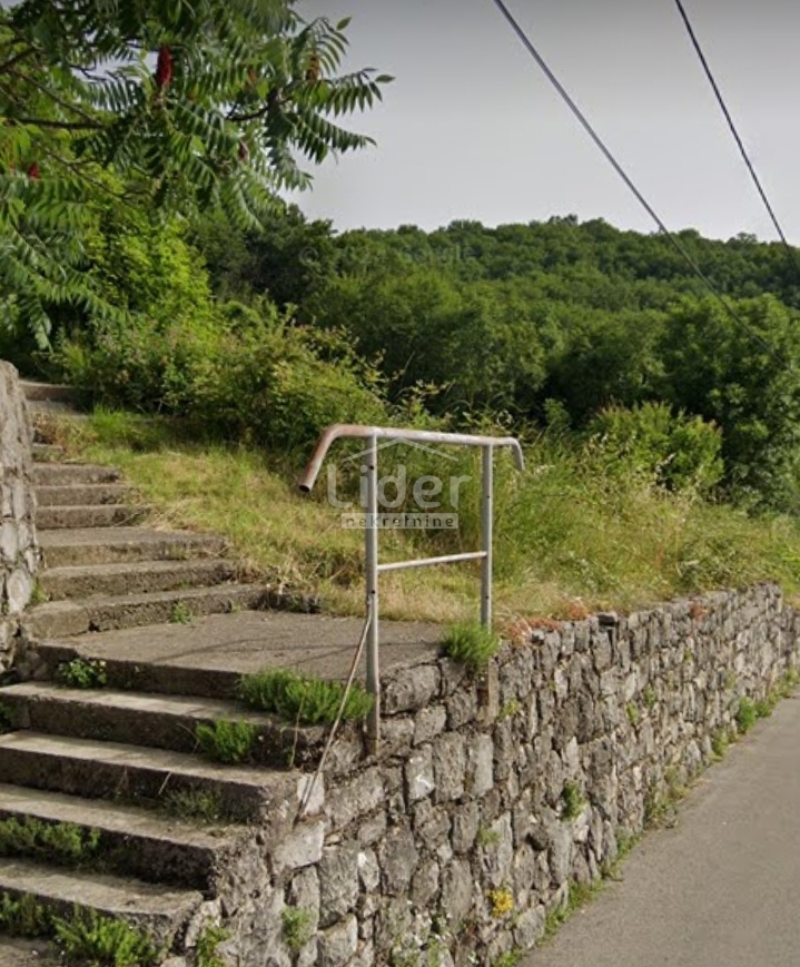 Zemljišče Brnčići, 821m2