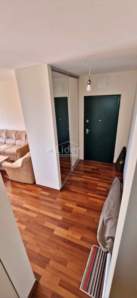 Apartma Novalja, 70m2