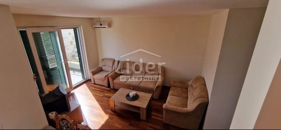 Apartma Novalja, 70m2