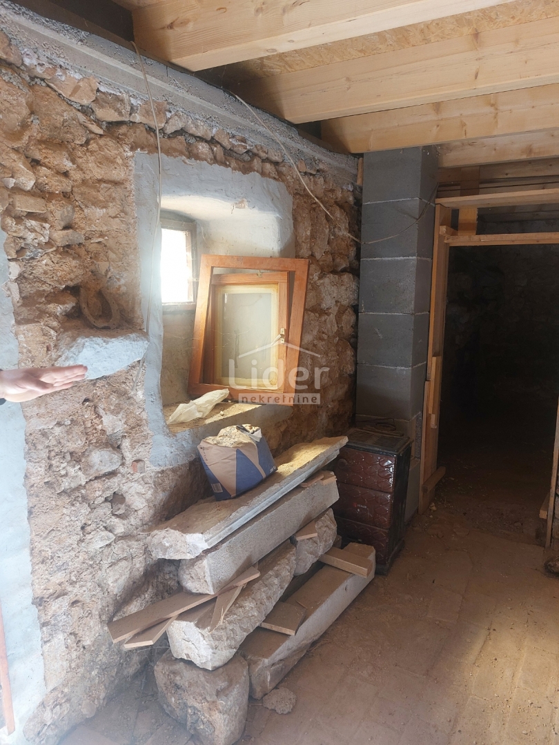 Hiša Grižane-Belgrad, 85m2