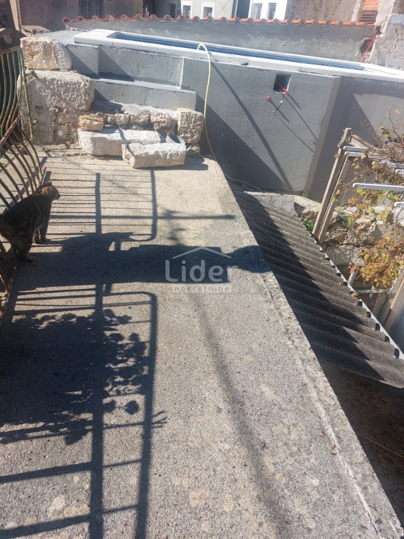 Hiša Grižane-Belgrad, 85m2