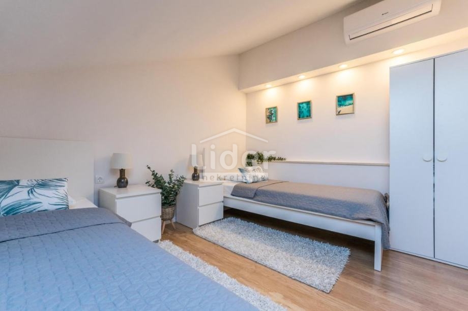 Apartma Novalja, 77m2