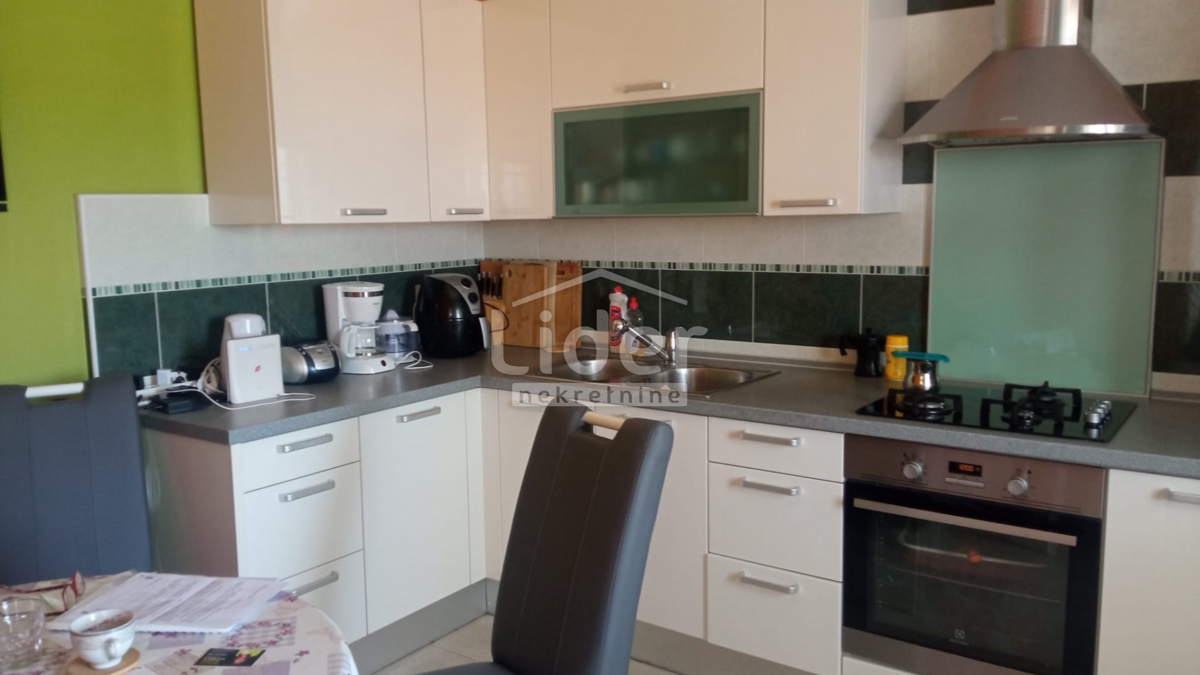 Hiša Zubovići, 185m2