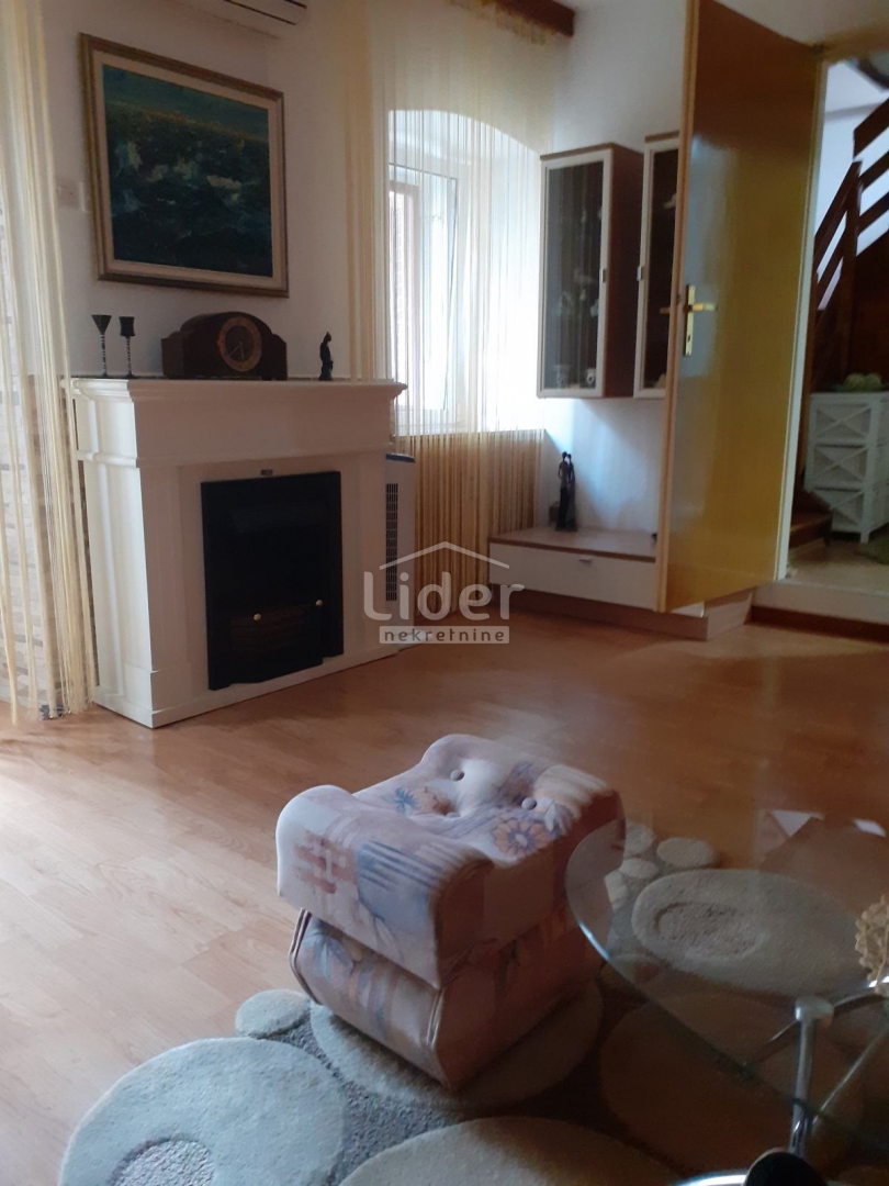 Hiša Omišalj, 90m2