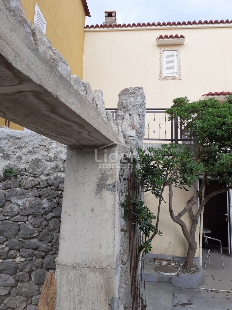 Hiša Omišalj, 90m2