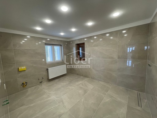 Stanovanje Opatija - Centar, 281m2