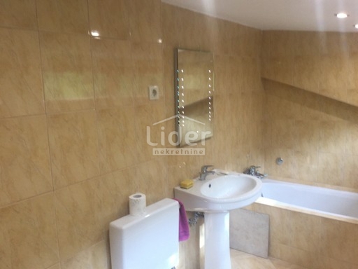 Stanovanje Opatija - Centar, 281m2