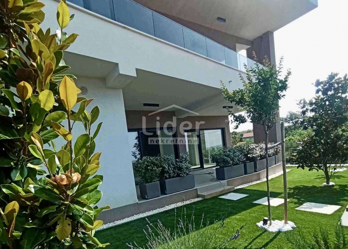 Hiša Kornić, 200m2