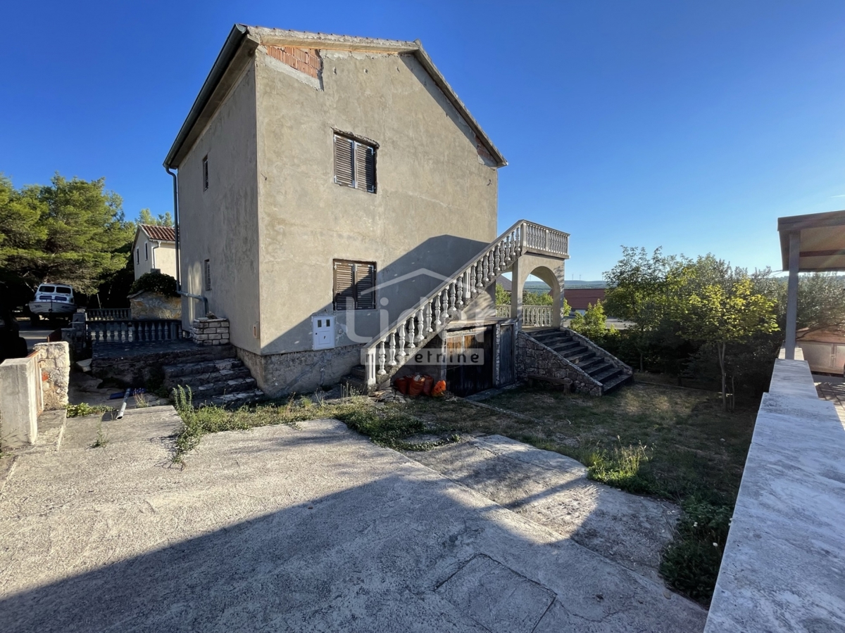 Hiša Kruševo, 259m2