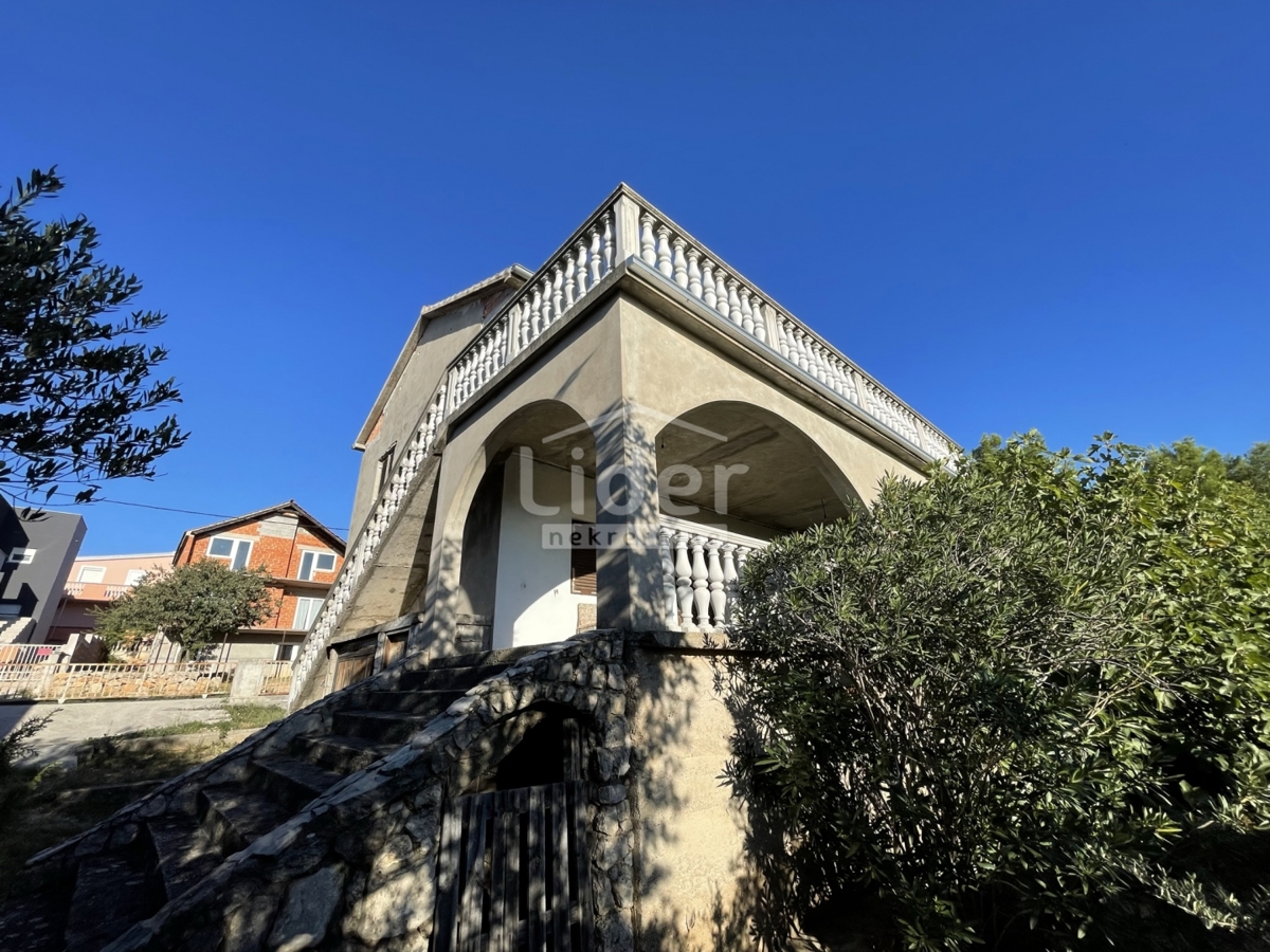 Hiša Kruševo, 259m2
