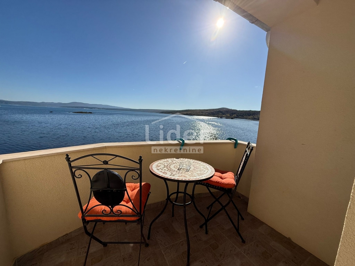 Hiša Posedarje, 192m2