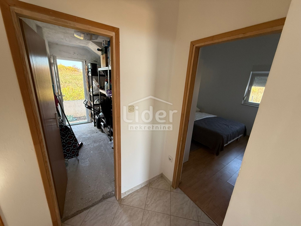 Hiša Posedarje, 192m2