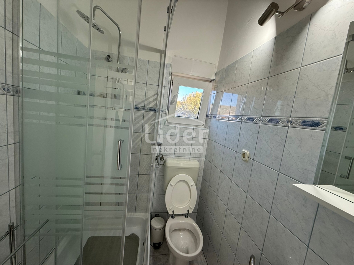 Hiša Posedarje, 192m2