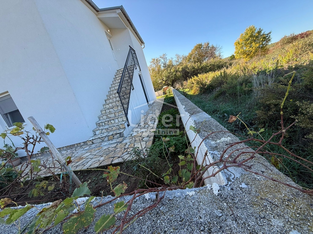 Hiša Posedarje, 192m2