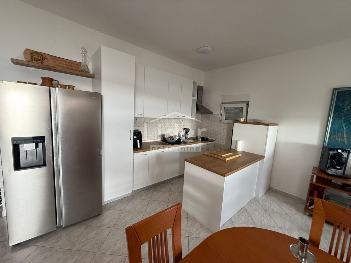 Hiša Posedarje, 192m2