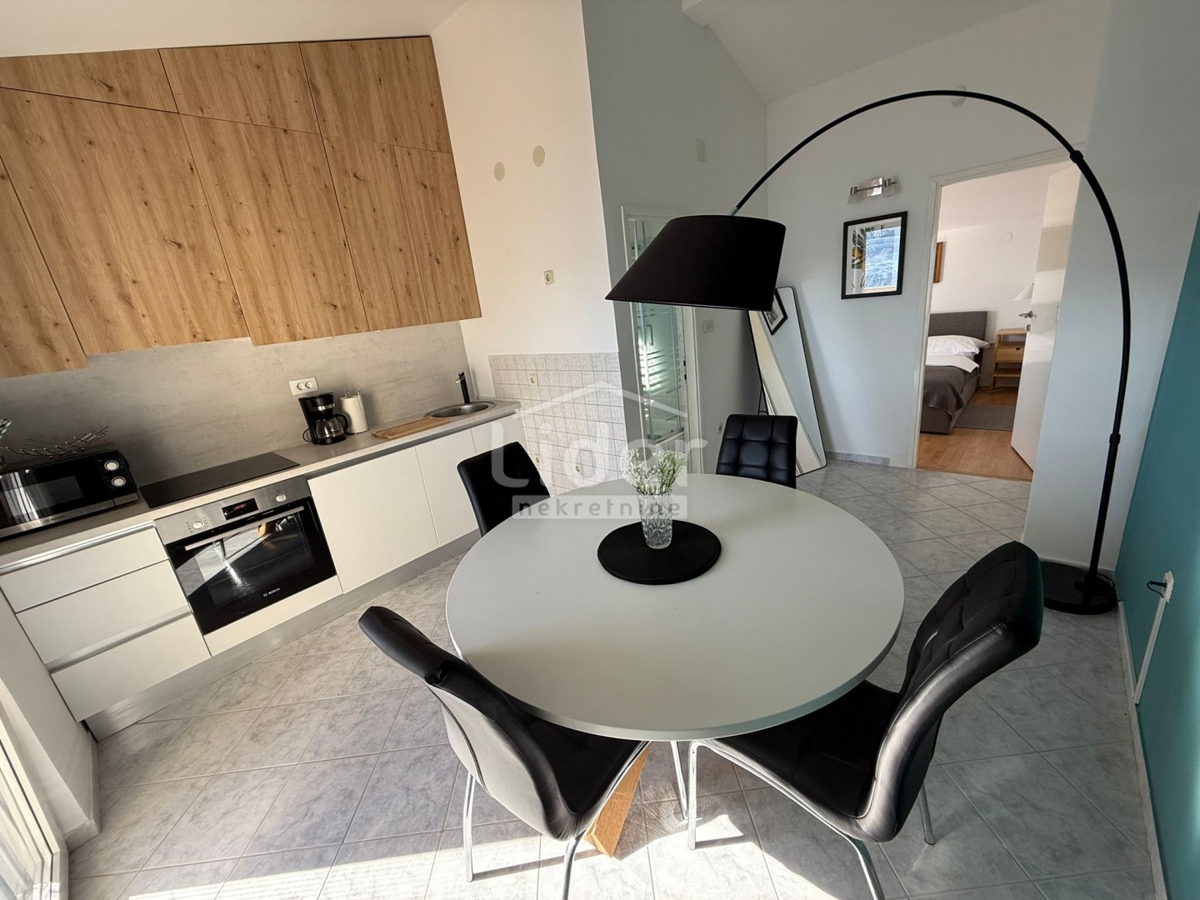 Hiša Posedarje, 192m2