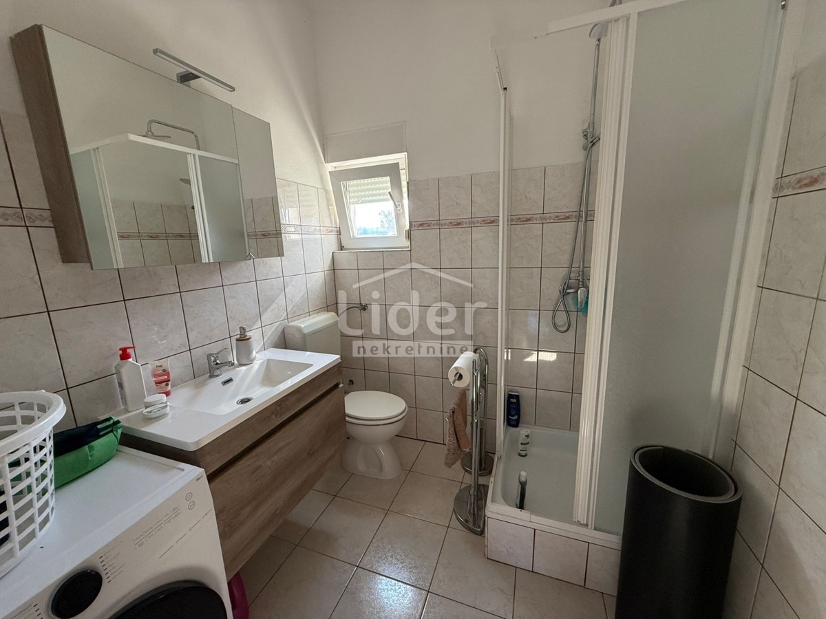 Hiša Posedarje, 192m2