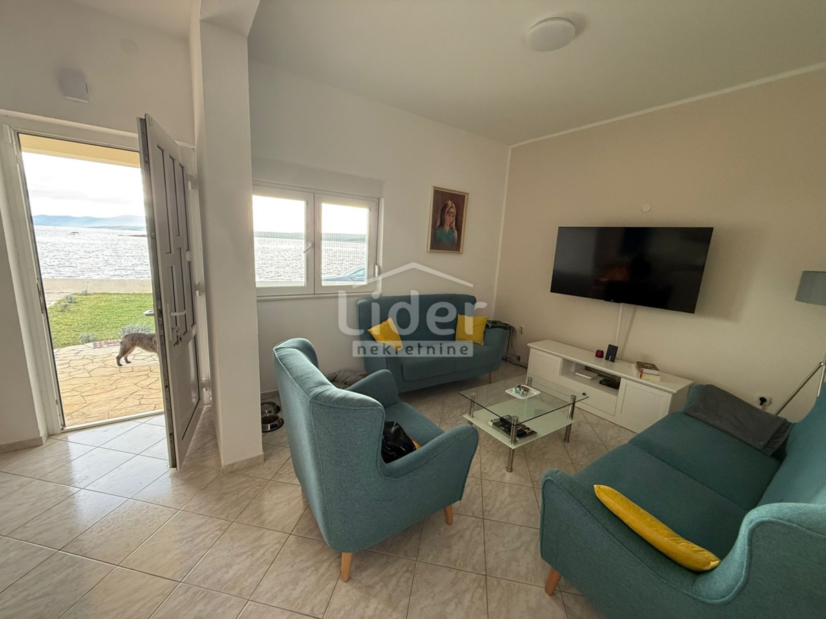 Hiša Posedarje, 192m2