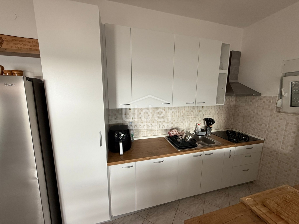 Hiša Posedarje, 192m2