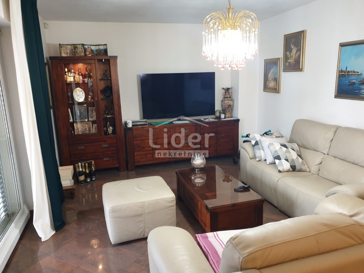 Hiša Crikvenica, 360m2