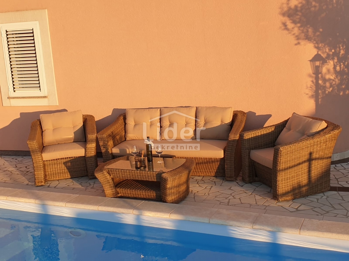 Hiša Crikvenica, 360m2