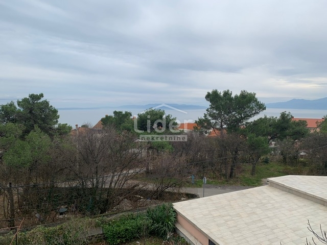 Nadstropje Pehlin, 199m2