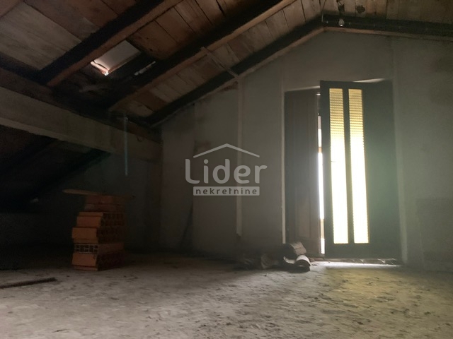 Nadstropje Pehlin, 199m2