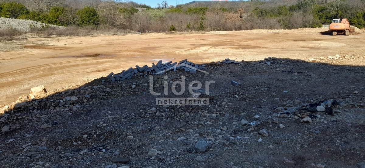 Zemljišče Krk, 32.562m2