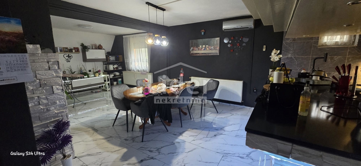 Hiša Donji Karin, Benkovac, 340m2