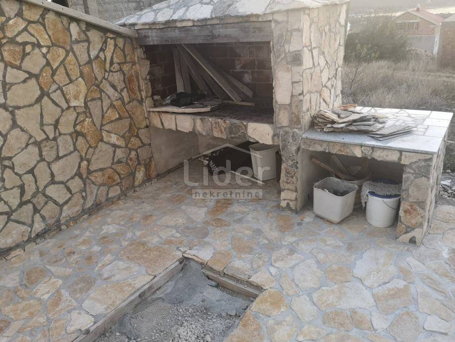 Hiša Kruševo, 290m2