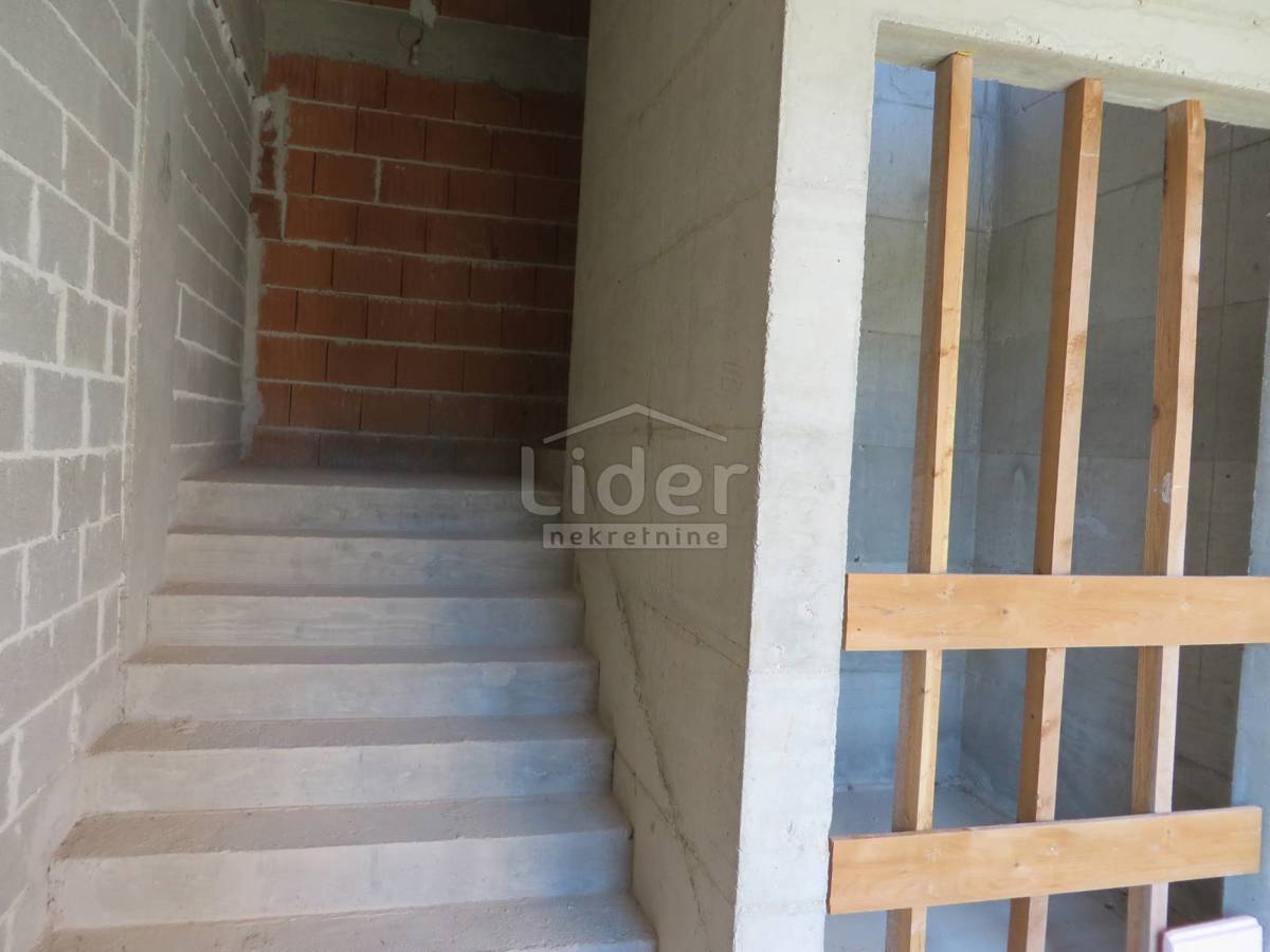 Poslovni prostor Rovinj, 1260m2