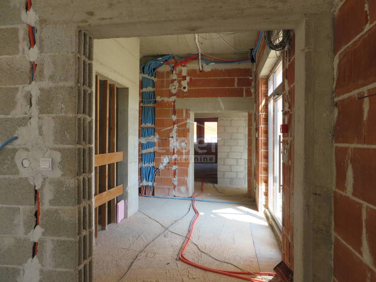 Poslovni prostor Rovinj, 1260m2