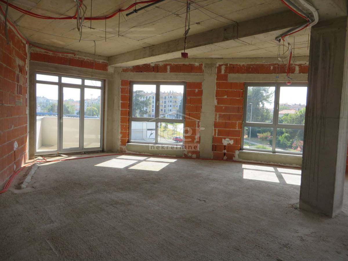 Poslovni prostor Rovinj, 1260m2