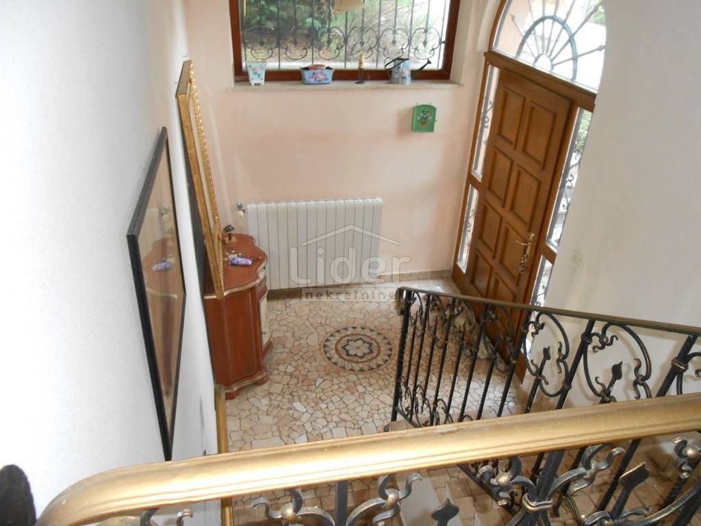 Hiša Veprinac, 250m2