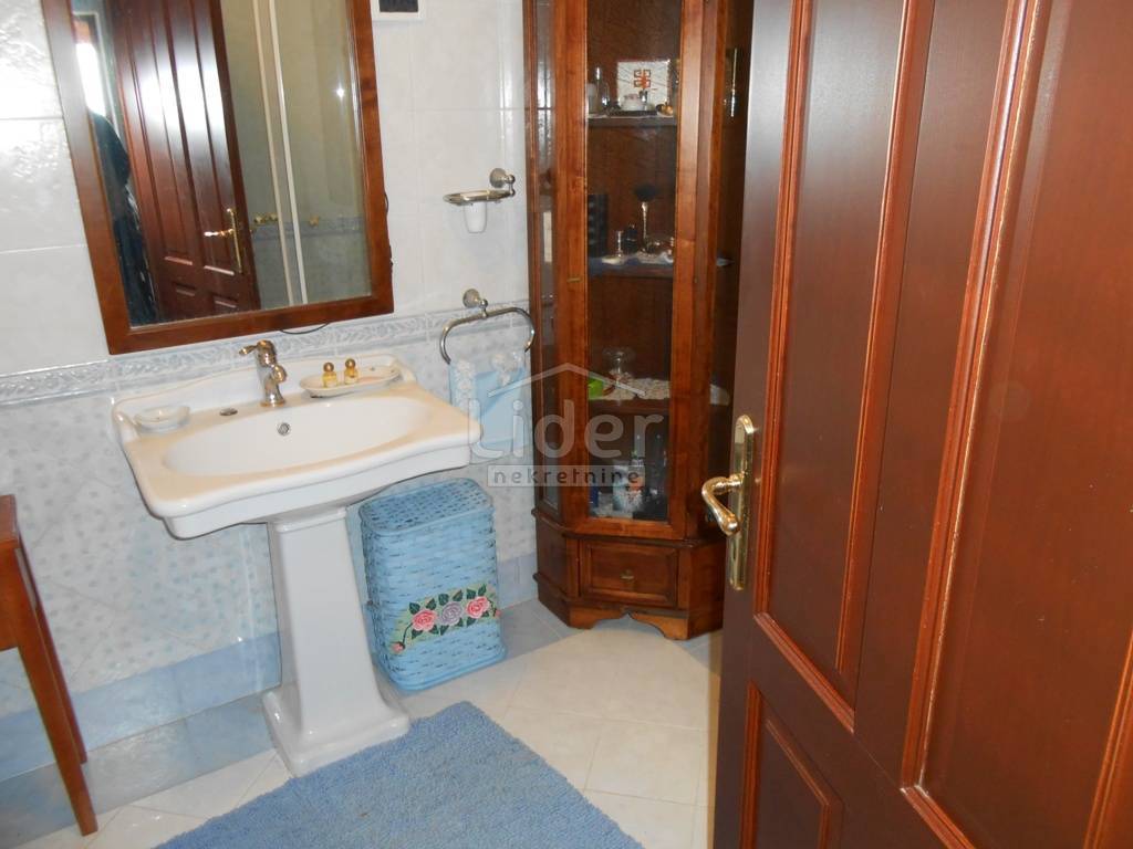 Hiša Veprinac, 250m2