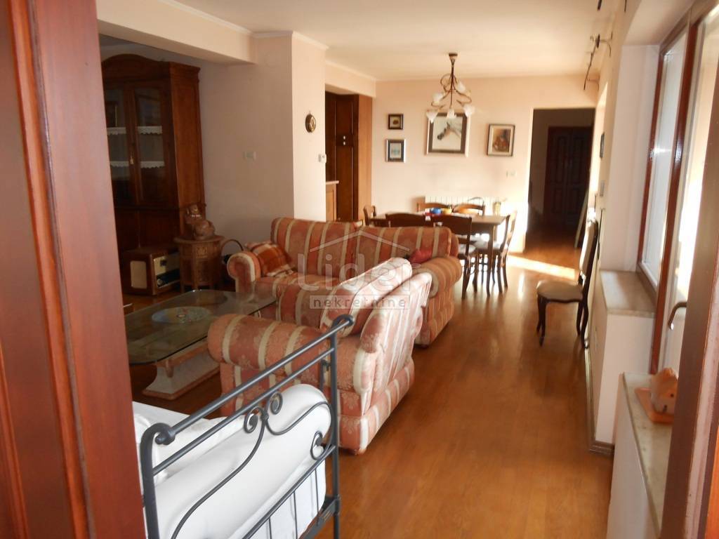 Hiša Veprinac, 250m2