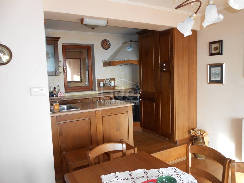 Hiša Veprinac, 250m2