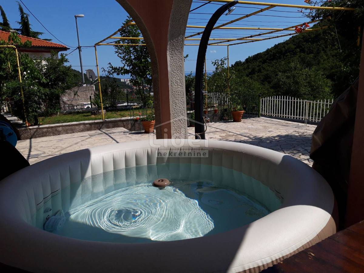 Hiša Škurinje, 250m2